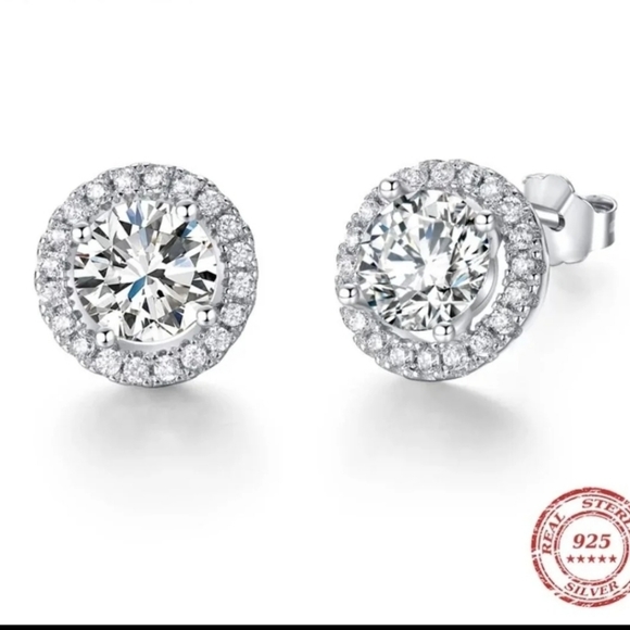 Jewelry Jewelry - Gorgeous Diamond Studs